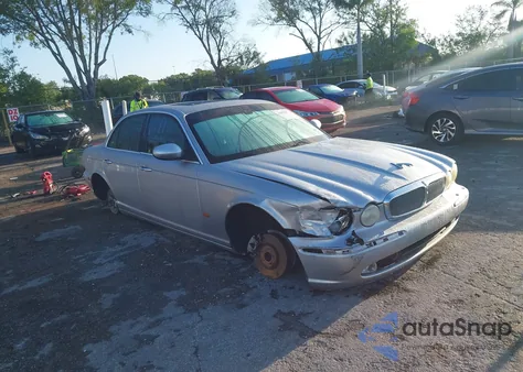 2006 Jaguar Xj Xj8 from USA, damaged, VIN SAJWA71B76SH02995